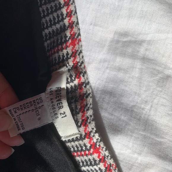 Plaid mini skirt - Picture 2 of 4